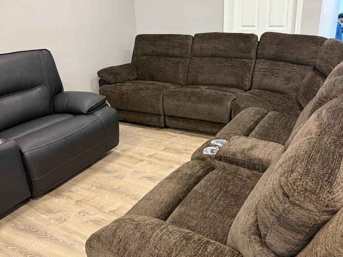 Living room furniture example at BoxDrop Charleston